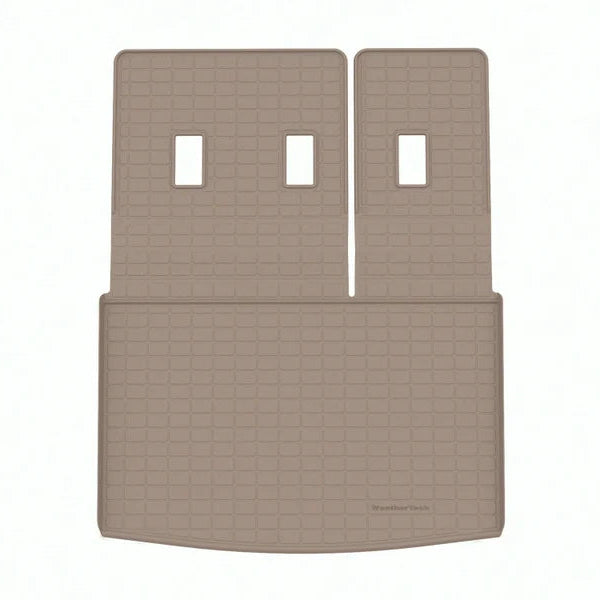 Tapis de coffre sur mesure de couleur beige pour siège arrière divisé de la Cadillac Escalade ESV, par WeatherTech