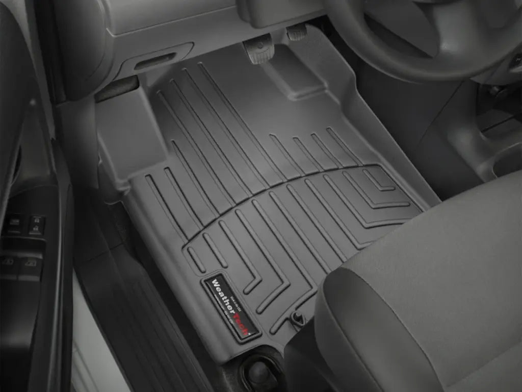 Load video: Car mat for Nissan NV200 custom fit by weathertech