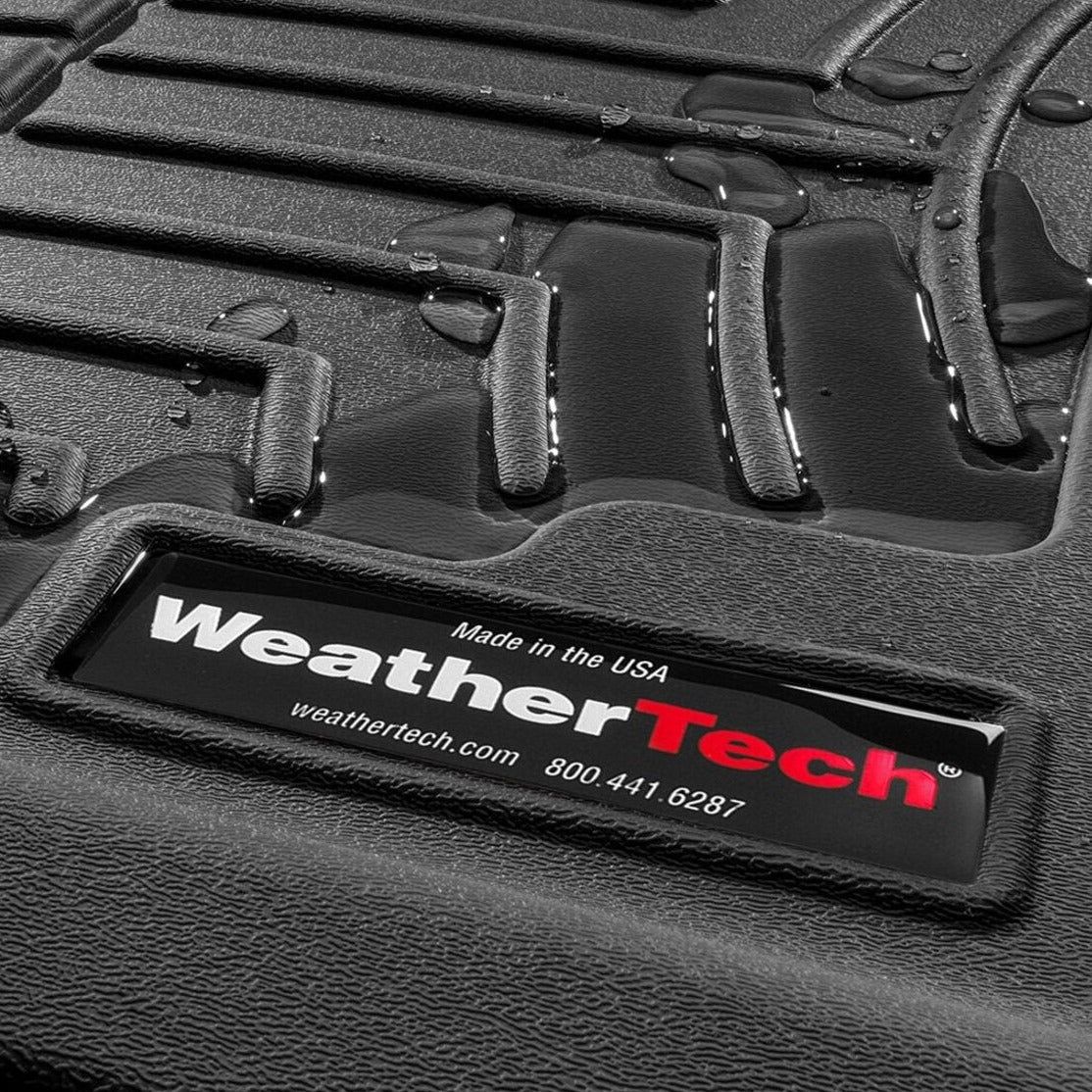 Tapis de Voitures de qualité supérieure tous temps, sur mesure, par WeatherTech Switzlerand. By Make pour protéger votre voiture et sa valeur.